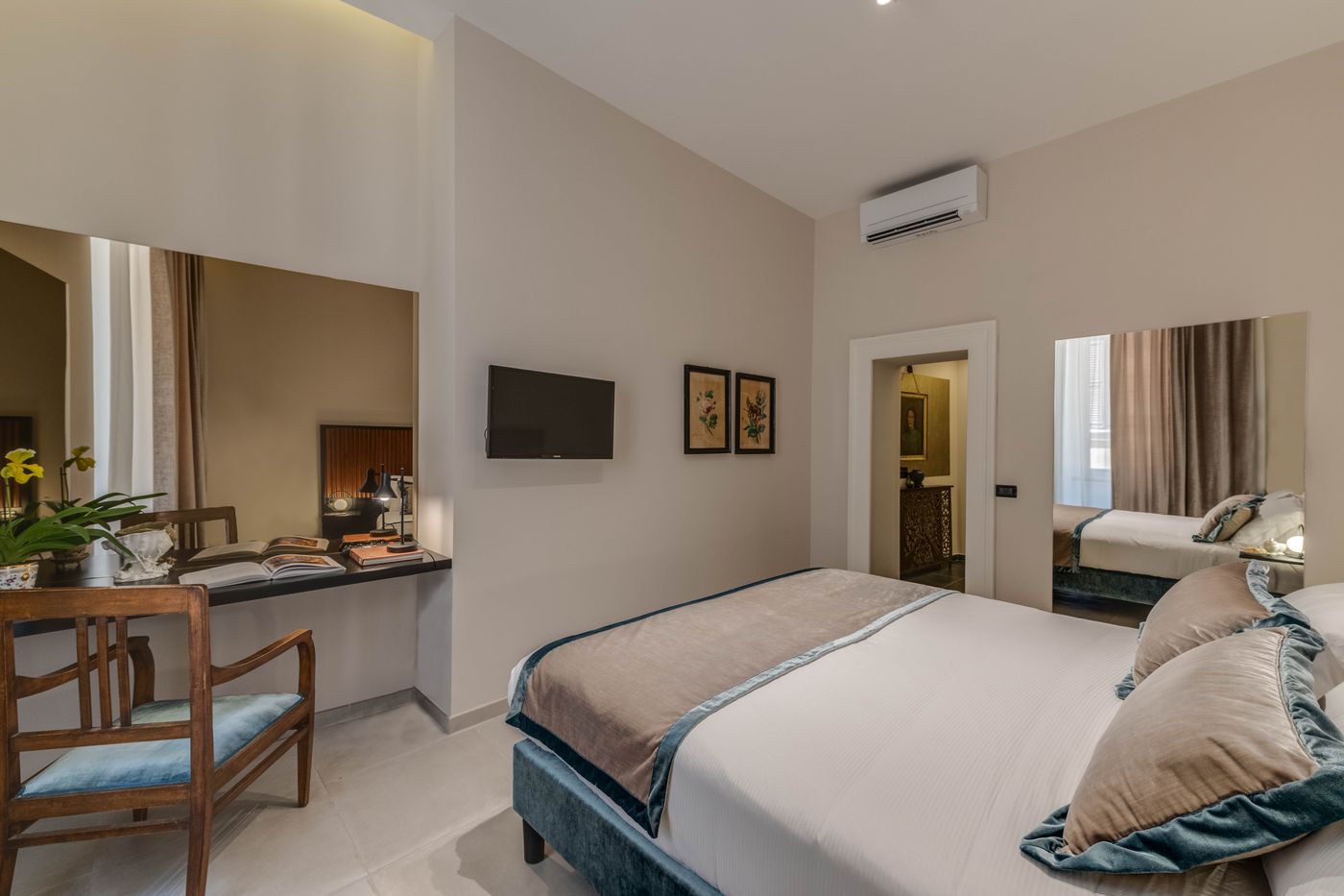 Navona-Theatre-Hotel-Room-4