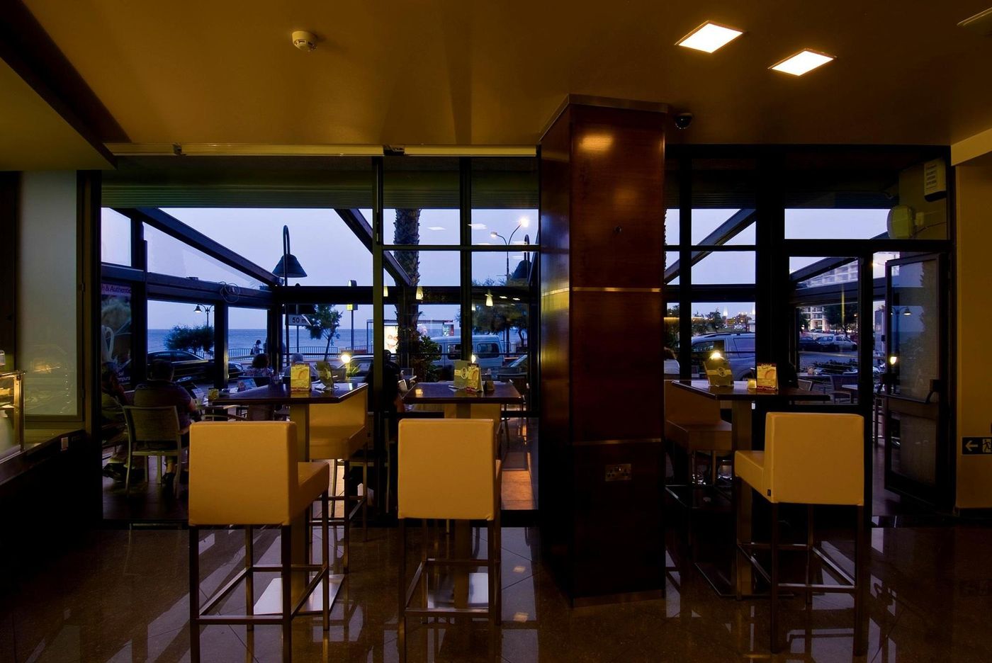 Preluna-Hotel---Spa-Bar-45