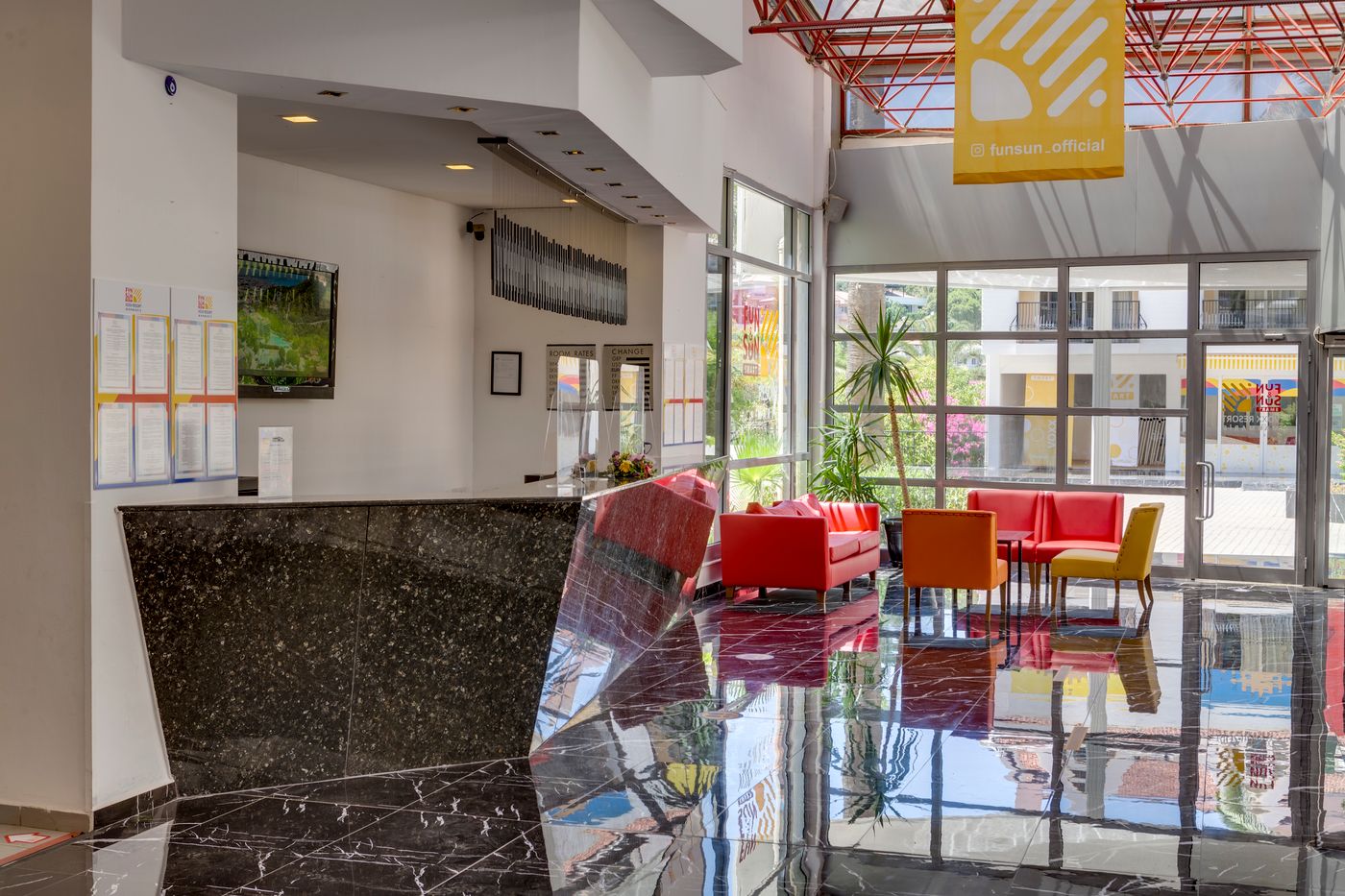 Kervansaray-Hotel-Marmaris-Lobby-43