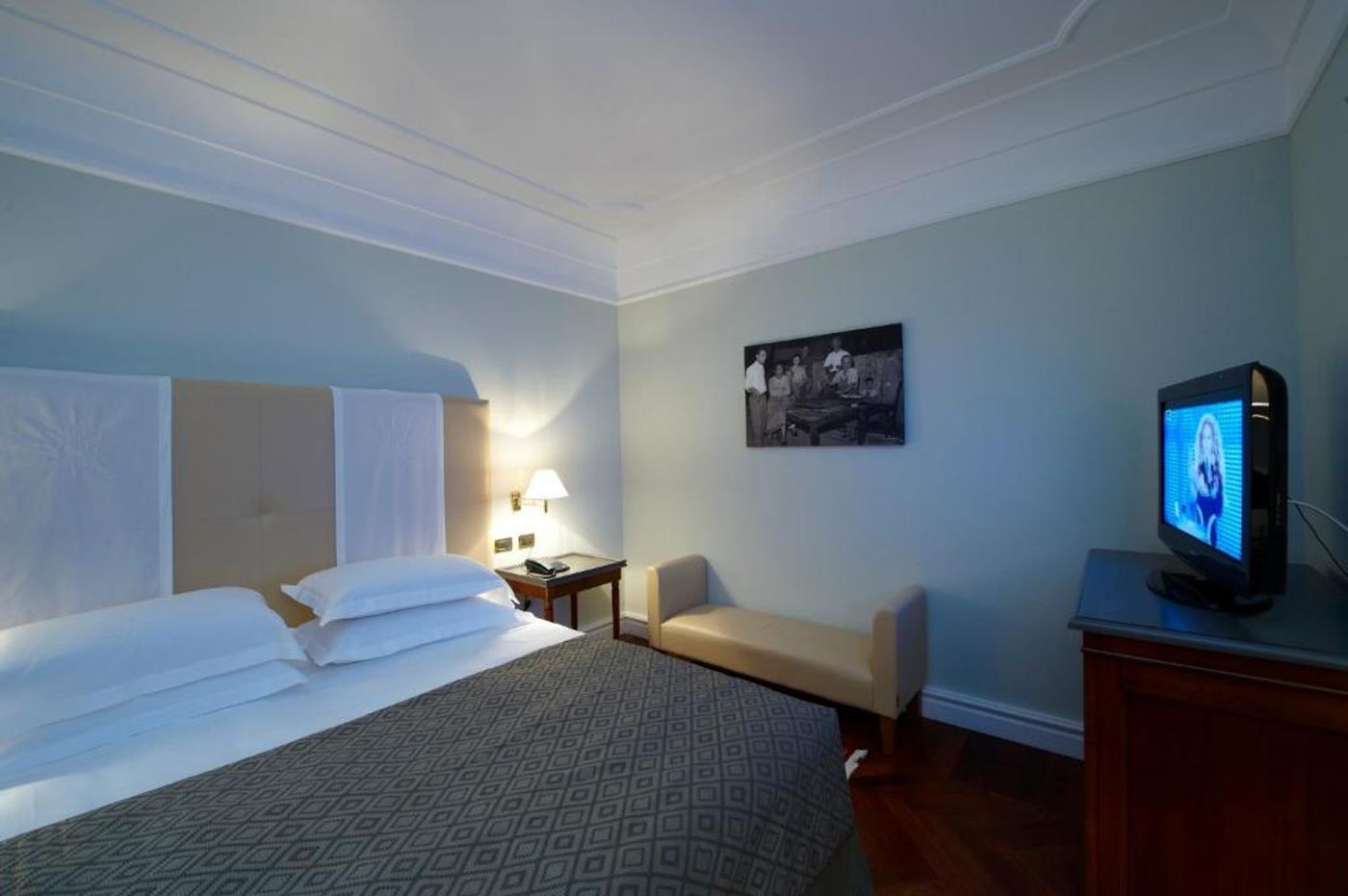 Grand-Hotel-Piazza-Borsa-Room-5