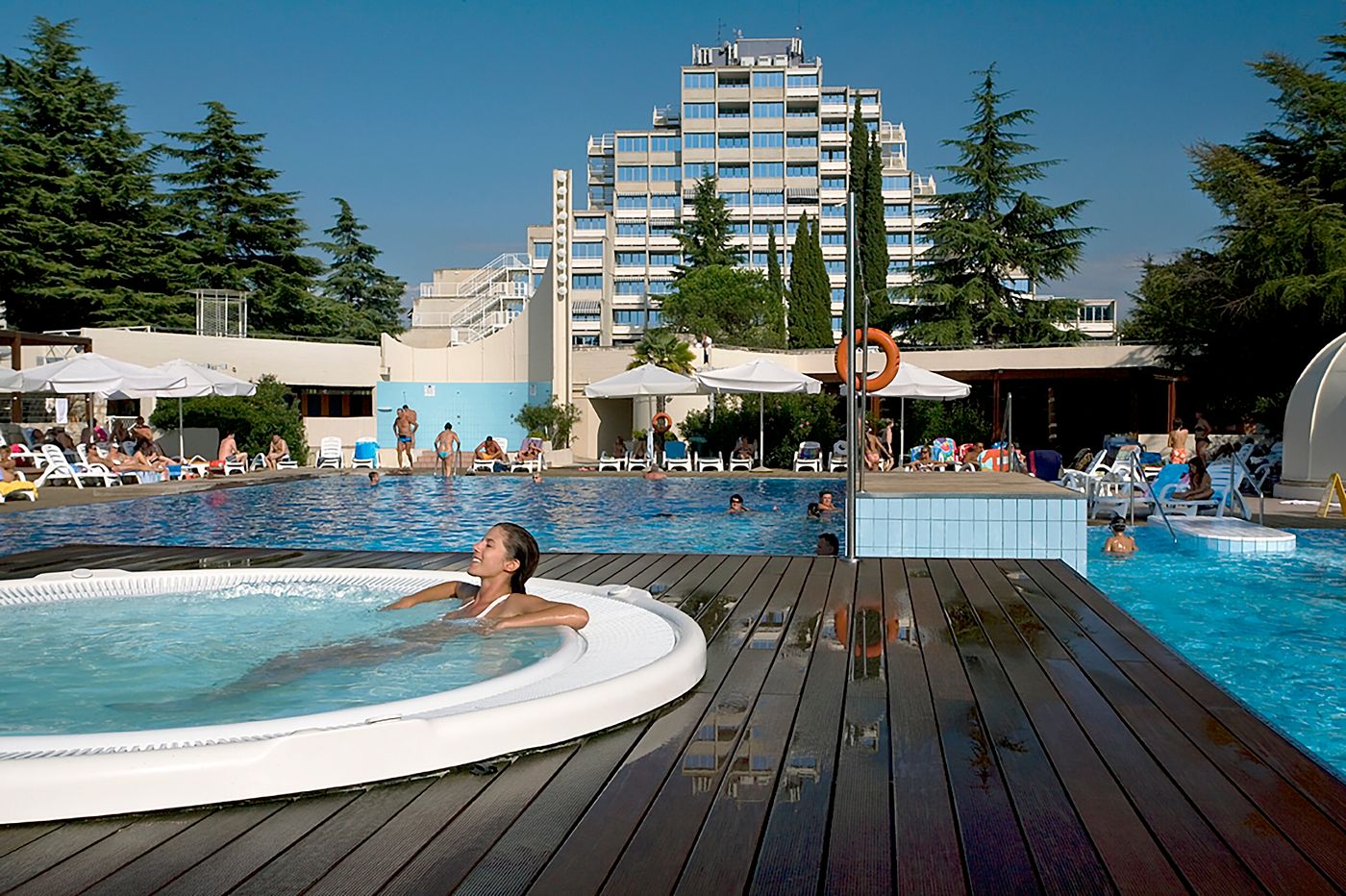 Valamar-Crystal-Hotel-Pool-4