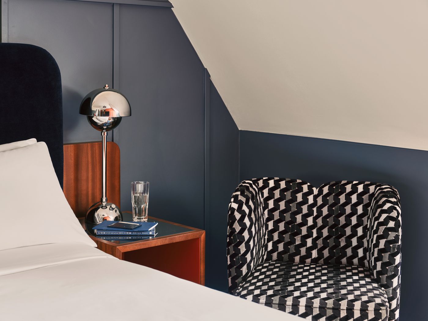 The-Hoxton-Lloyd-Amsterdam-Room-22