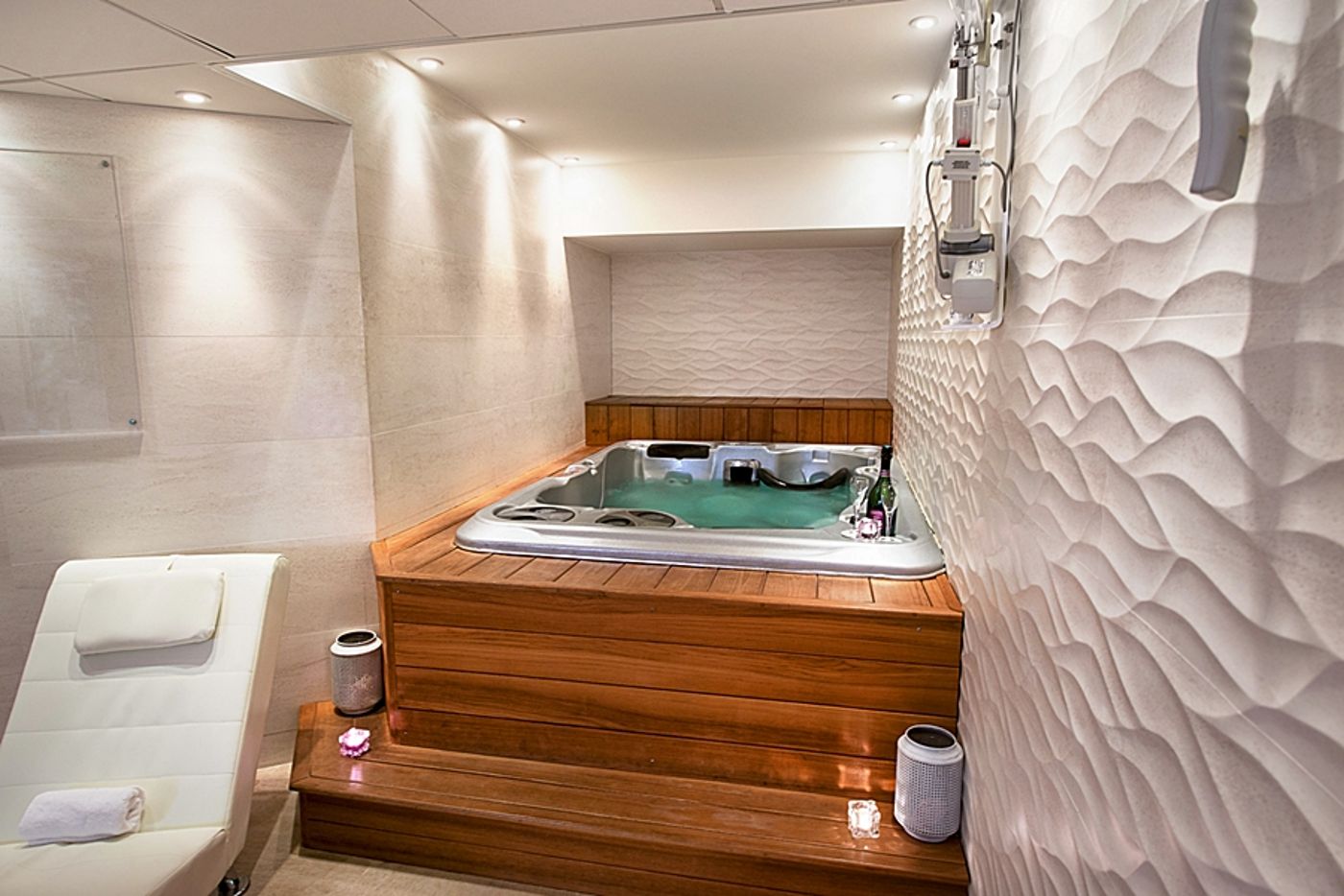 Cezanne-Sports-and-Entertainment-59