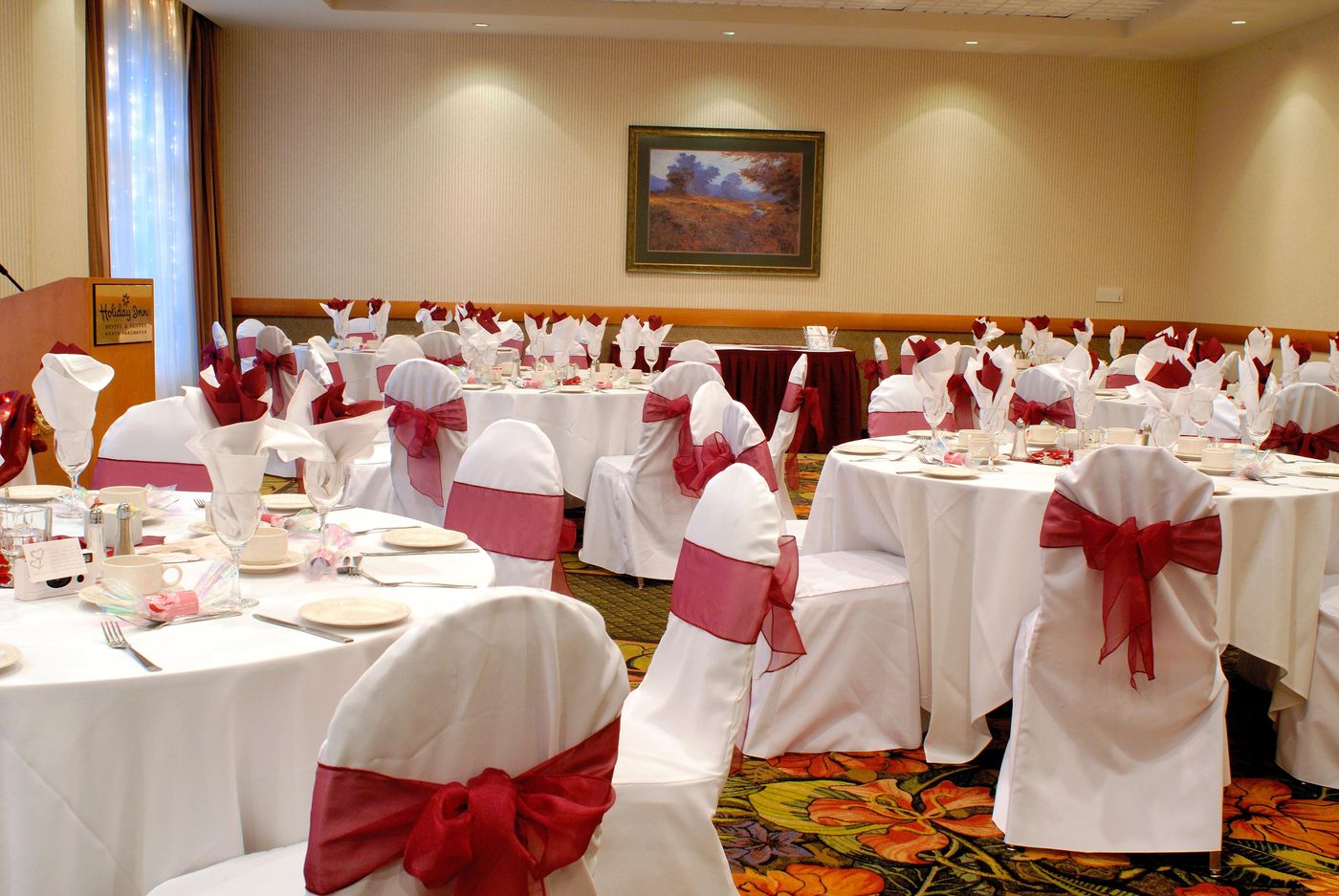 Holiday-Inn---Suites-North-Vancouver-Conferences-20