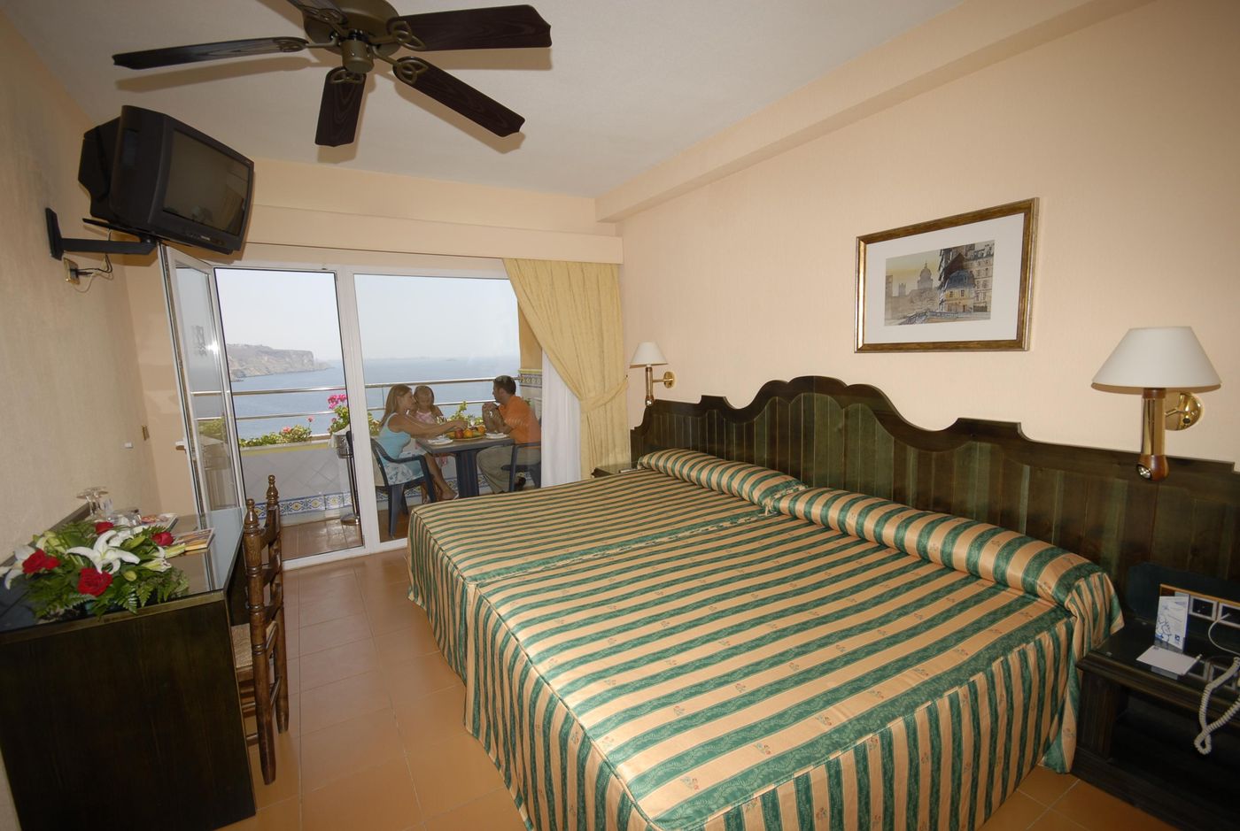 Diverhotel-Aguadulce-Room-21