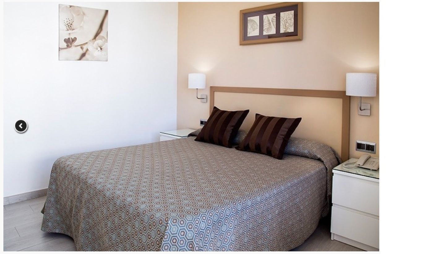 Ecuador-Park-Room-18