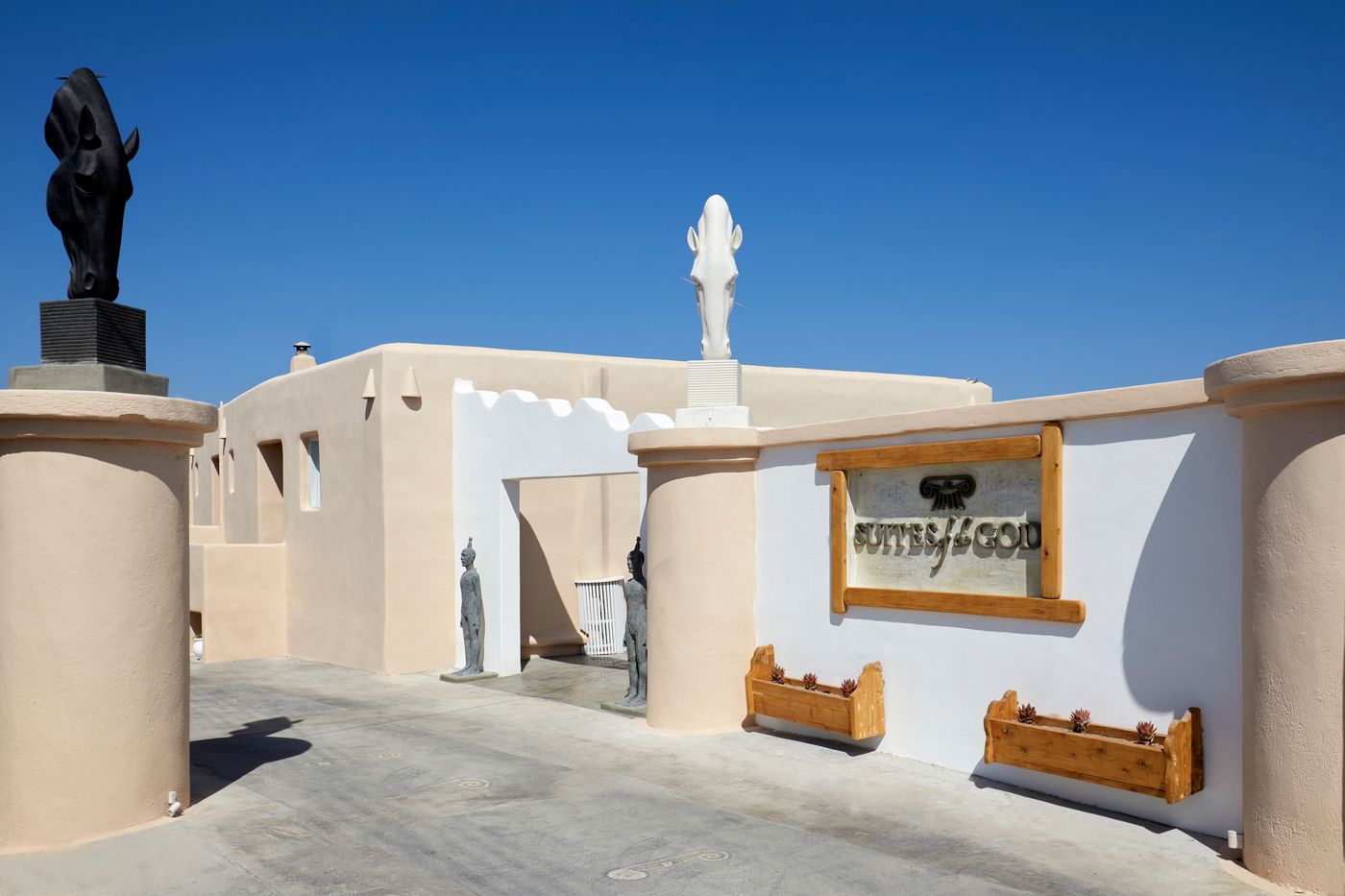 Suites-of-the-Gods-Cave-Spa-Lobby-8