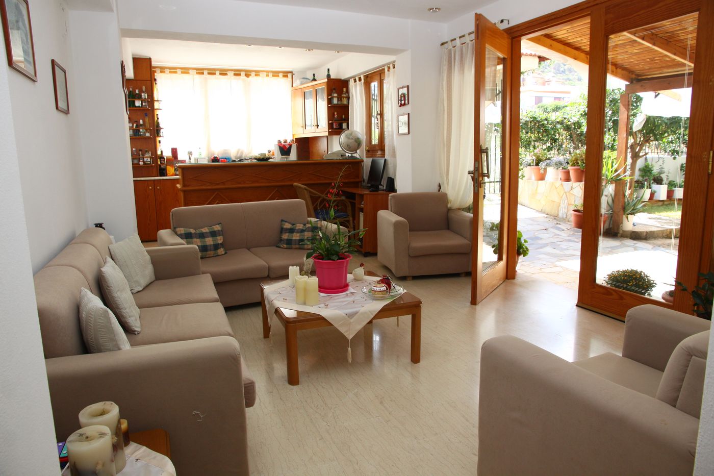 Seven Flowers Studios