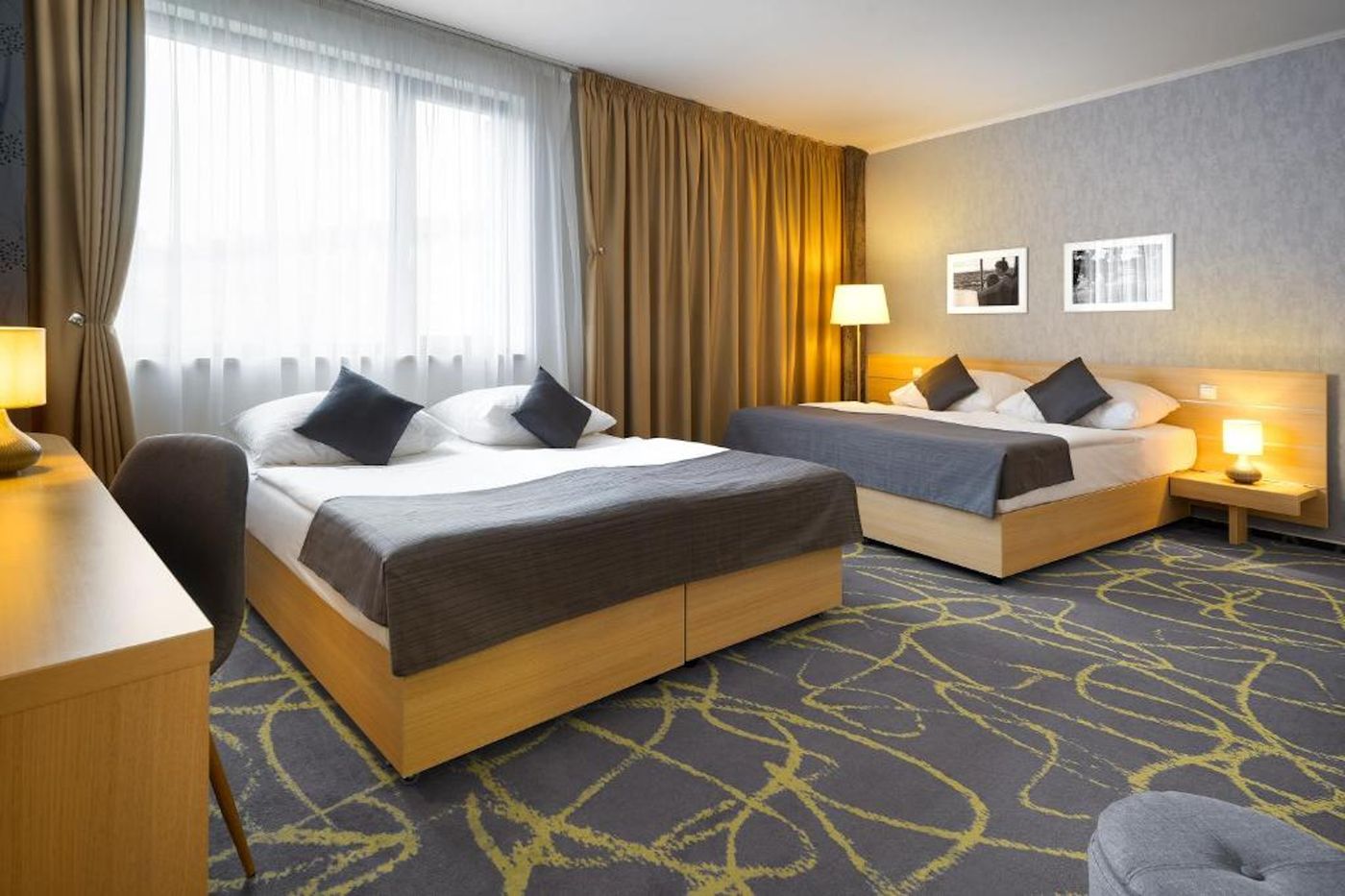 Iris-Hotel-Eden-Room-14