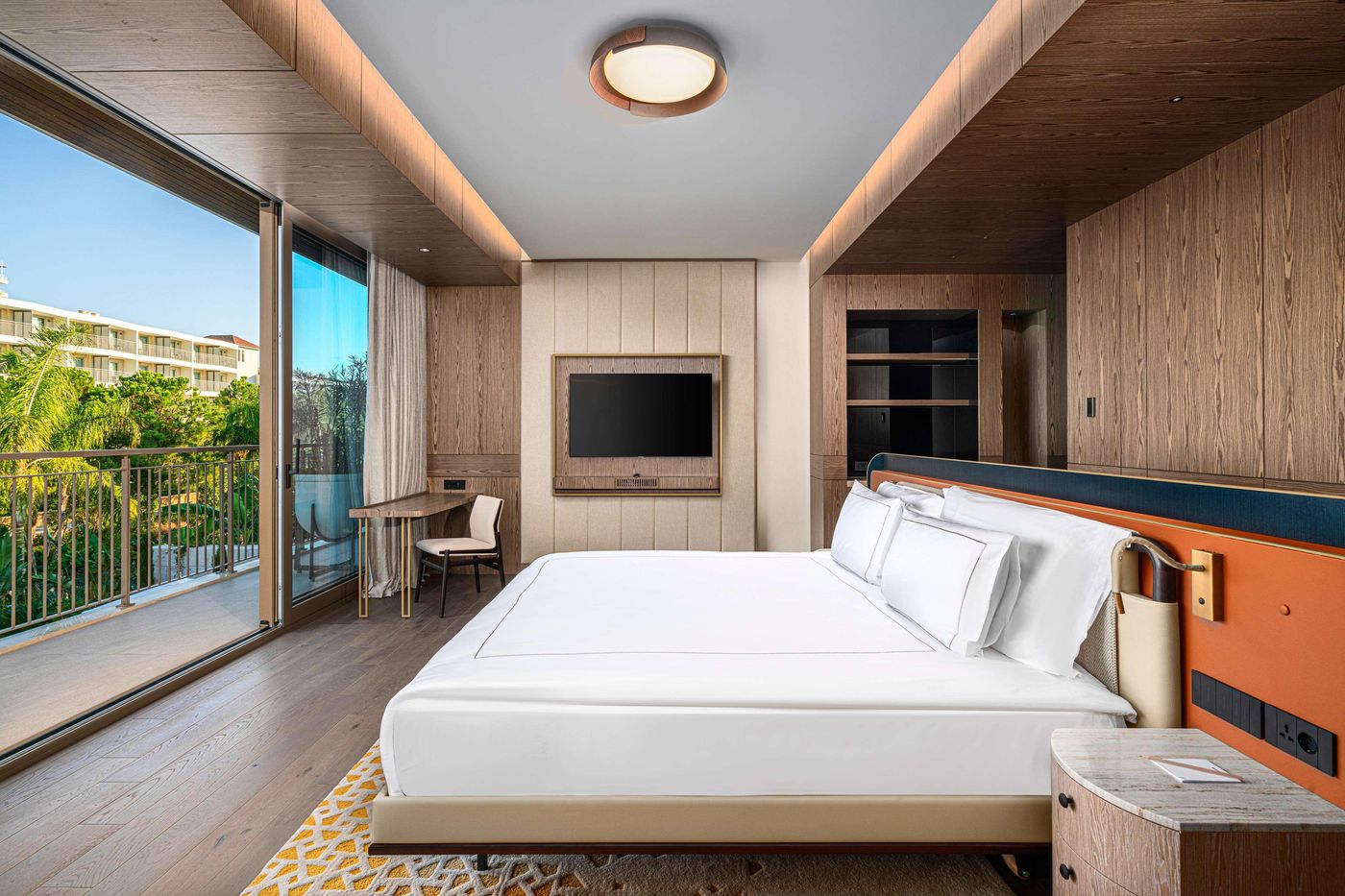 Lara-Barut-Collection-Room-36