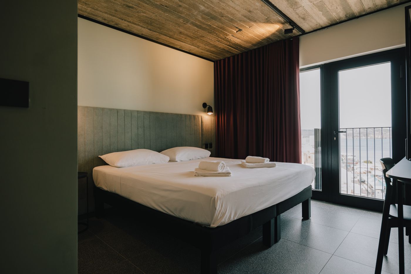 ibis-Styles-ST-Pauls-Bay-Malta-Room-14