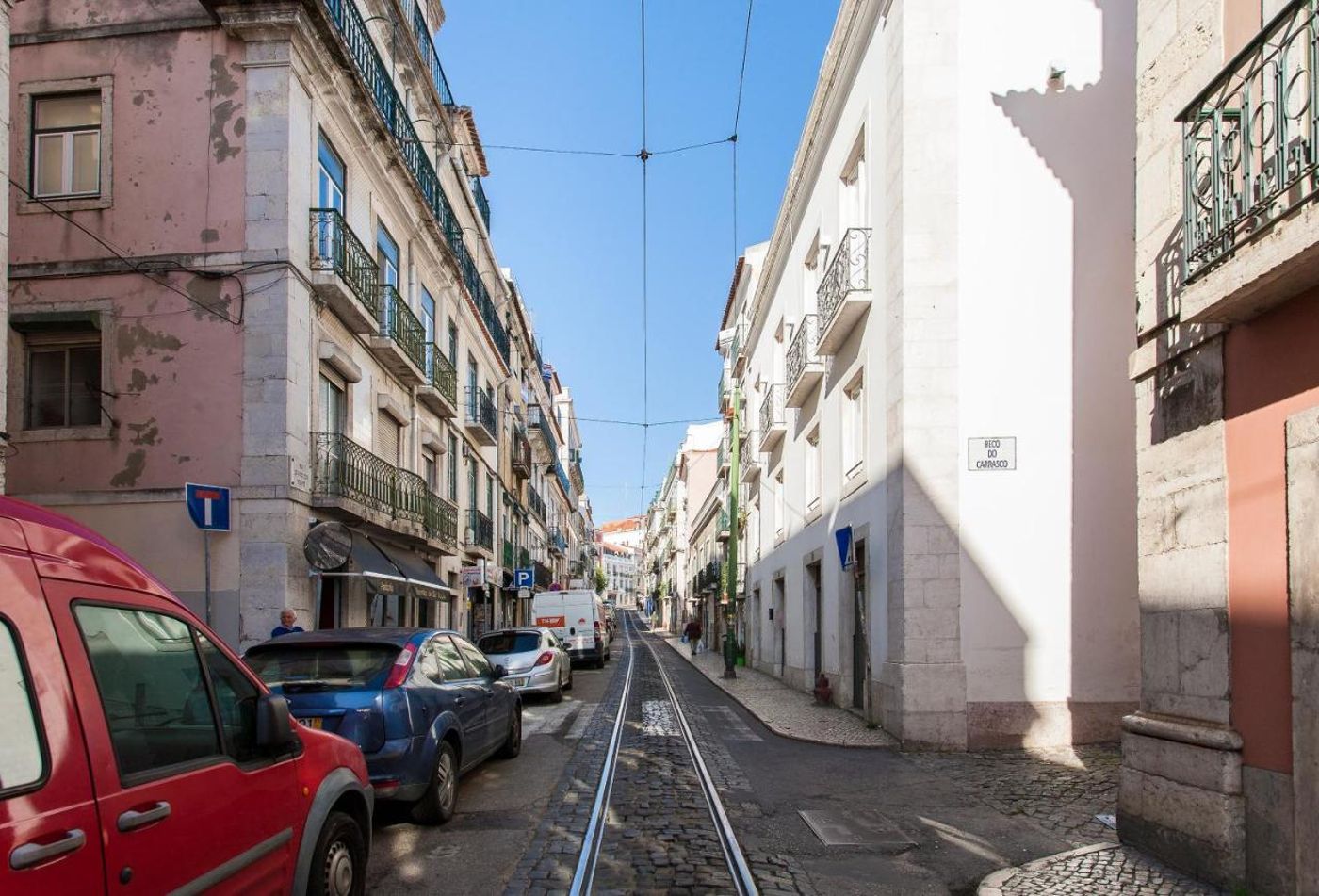 Lisbon-Five-Stars-Apartments-Combro-77-Terrace-5
