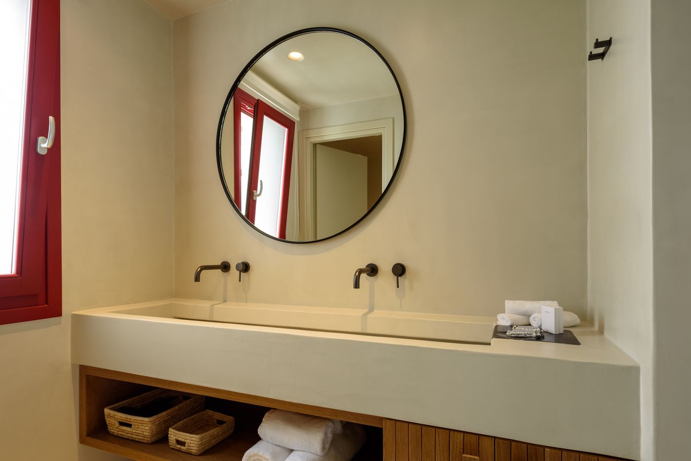 Potnia-Theron-Suites-Room-41