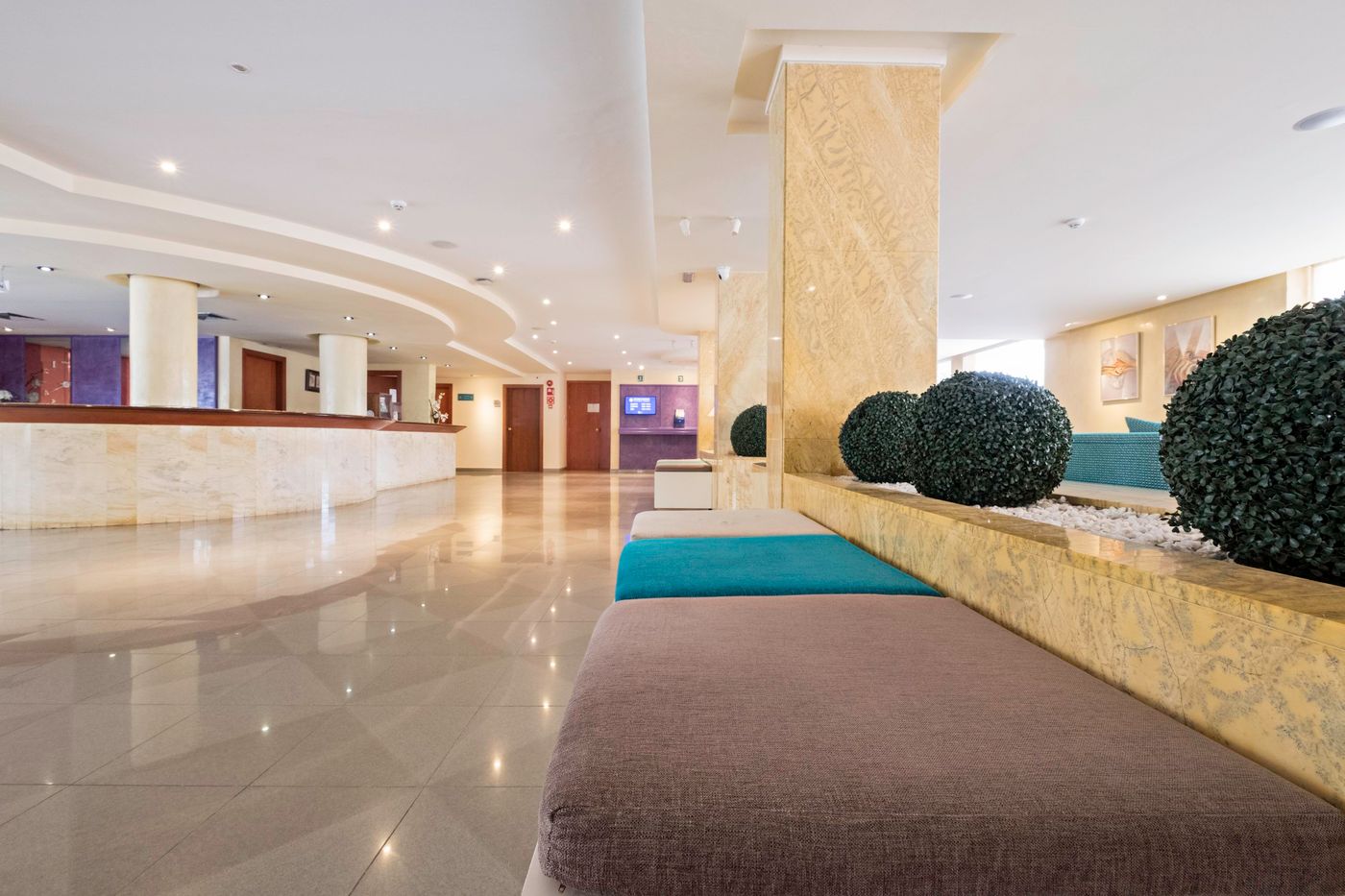 Azuline Hotel Bahamas & Bahamas II