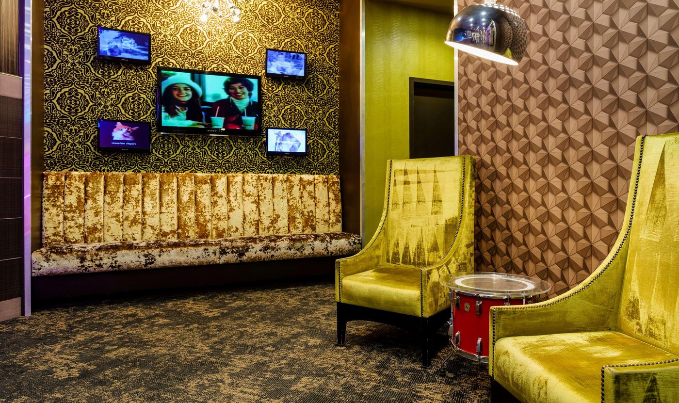 The-Verve-Hotel-Boston-Natick--Tapestry-Collection-Lobby-60