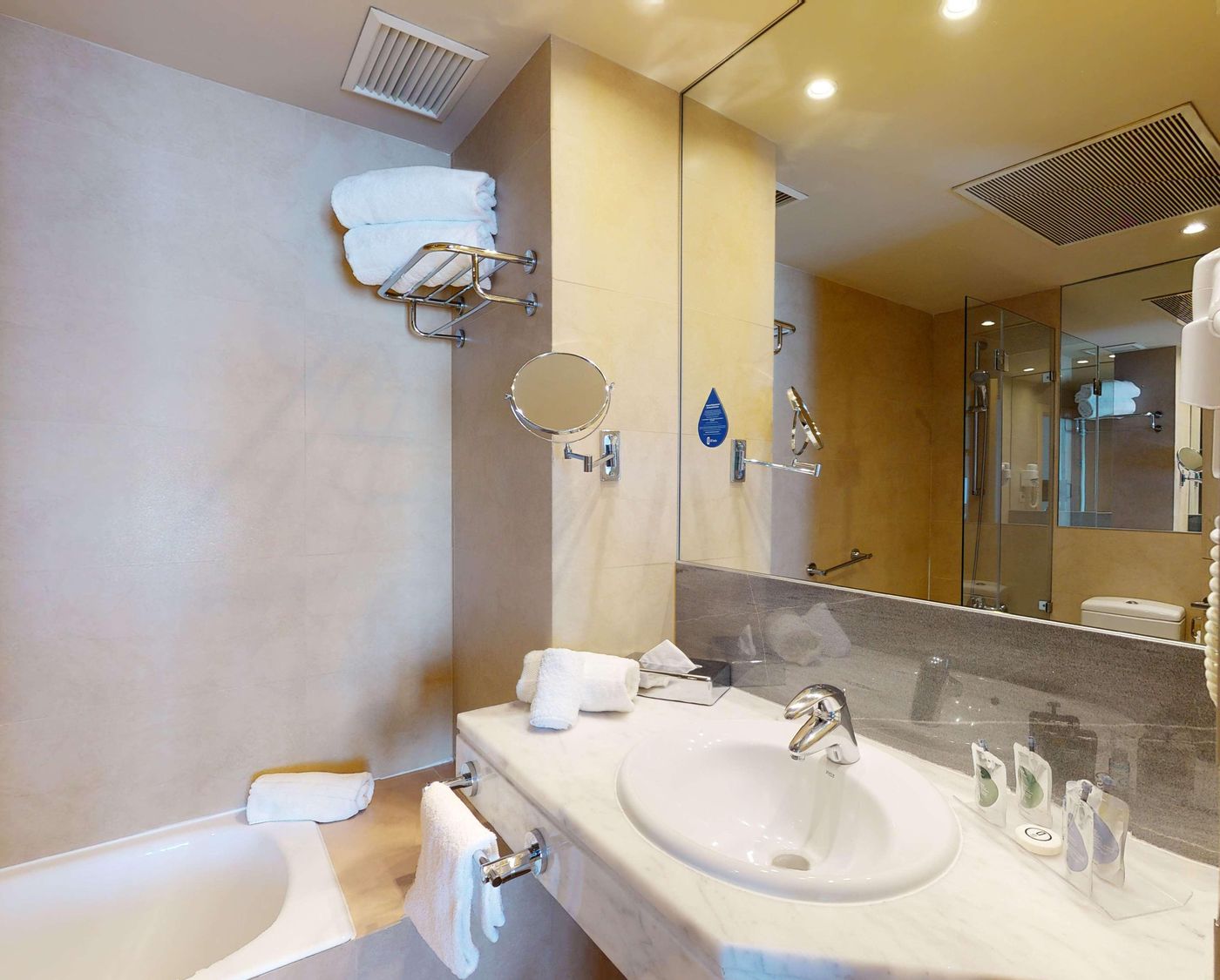 Paseo-del-Arte-Room-51