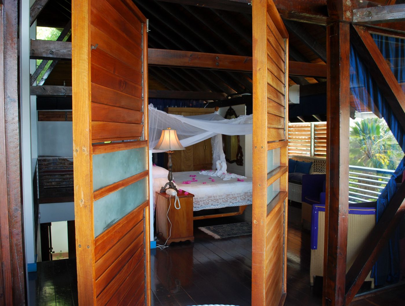 Half-Moon-Blue-Room-9