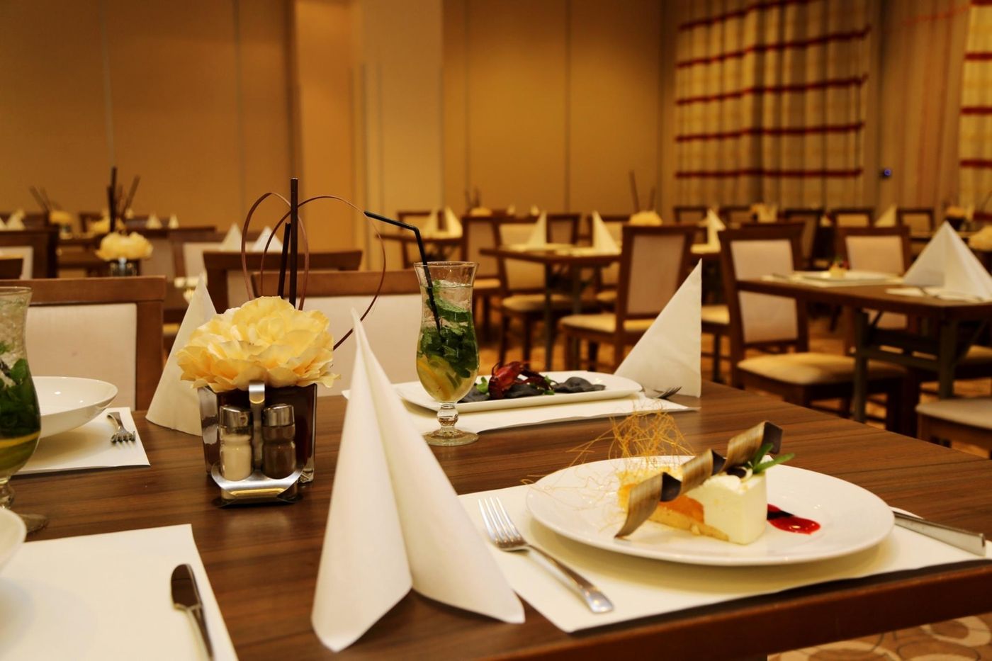 Hotel-Swing-Restaurant-32