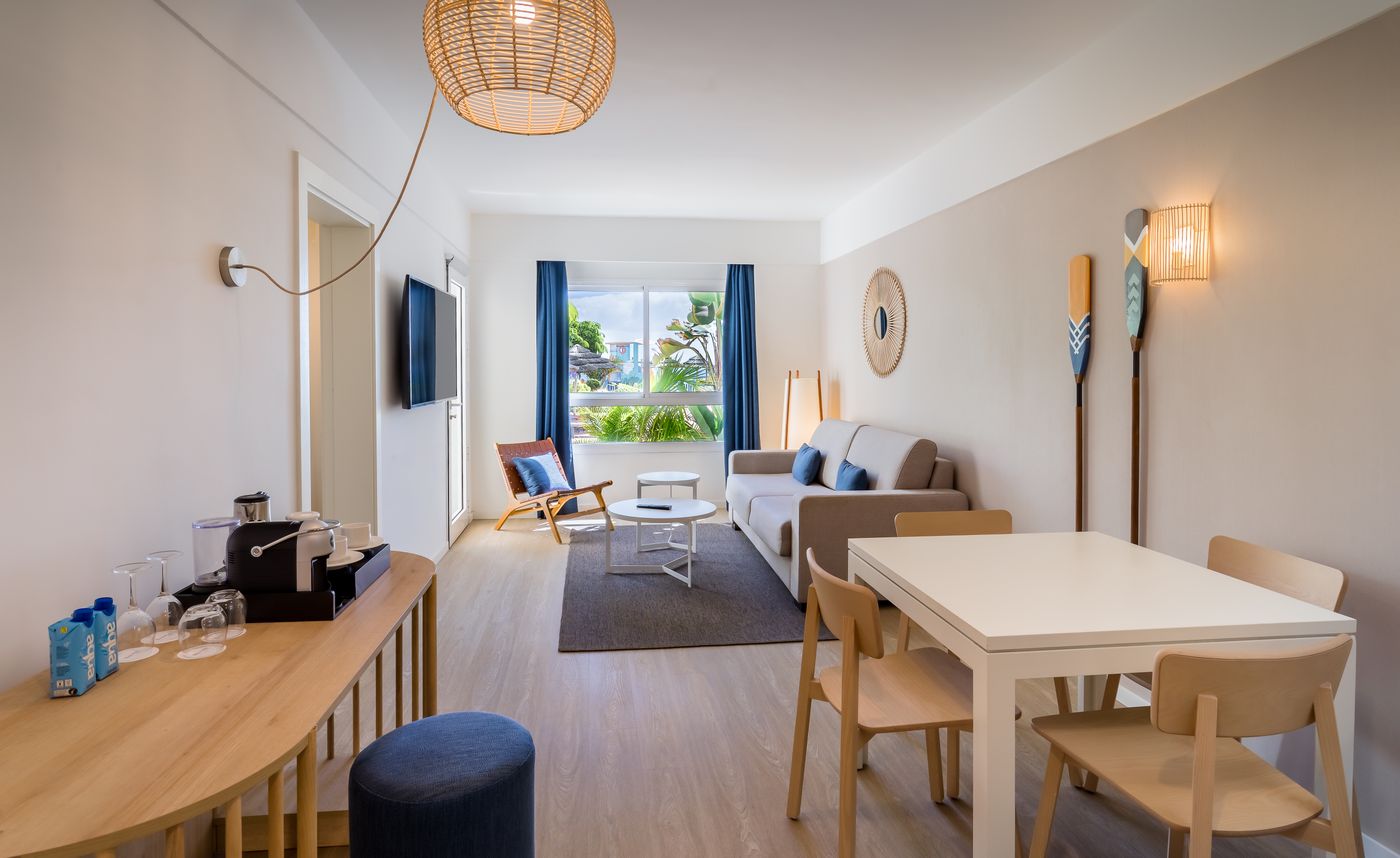 Barcelo-Fuerteventura-Royal-Level--Family-Club--NU-Room-32