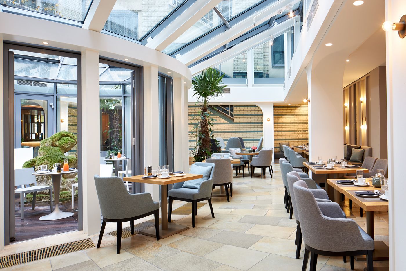 Classik-Hotel-Alexander-Plaza-Restaurant-10