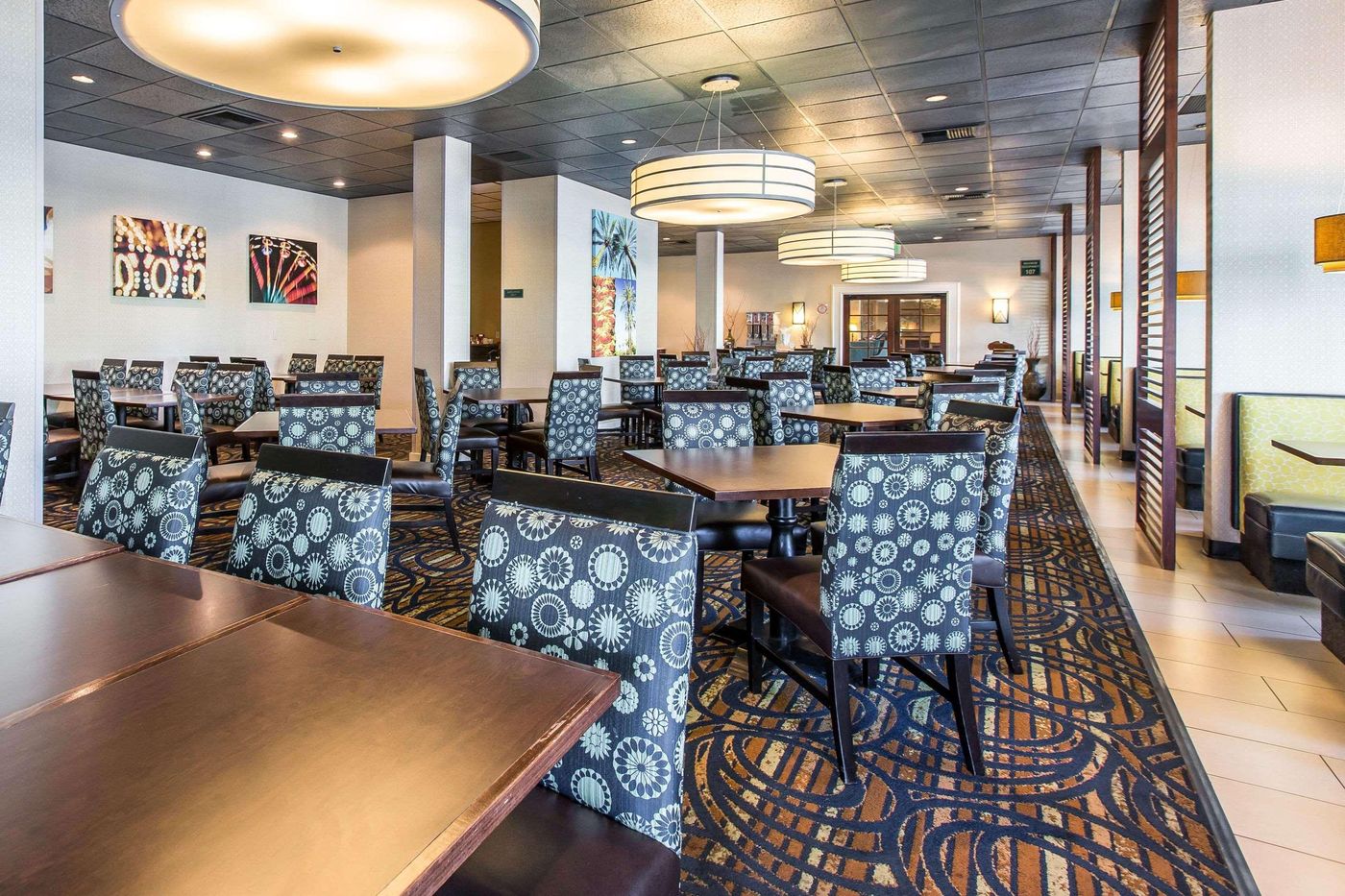 Clarion-Hotel-Anaheim-Resort-Restaurant-14