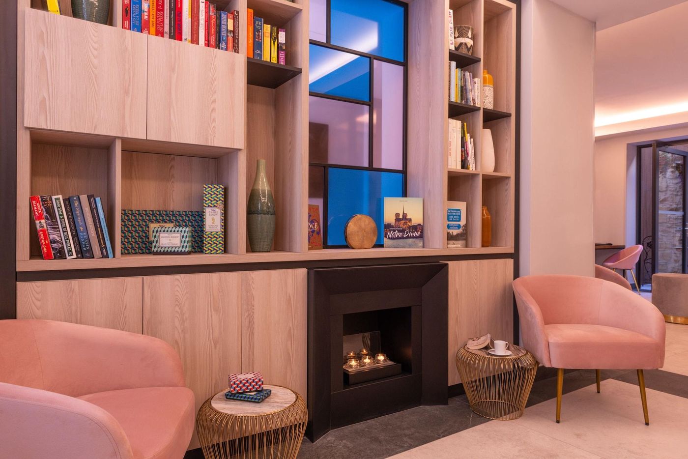 Hotel-Le-Milie-Rose-Lobby-3