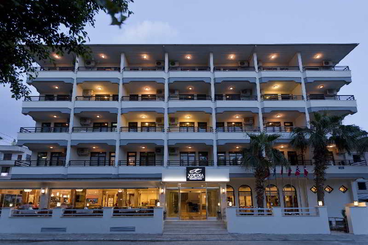 Xperia-Kandelor-Hotel-General-view-4