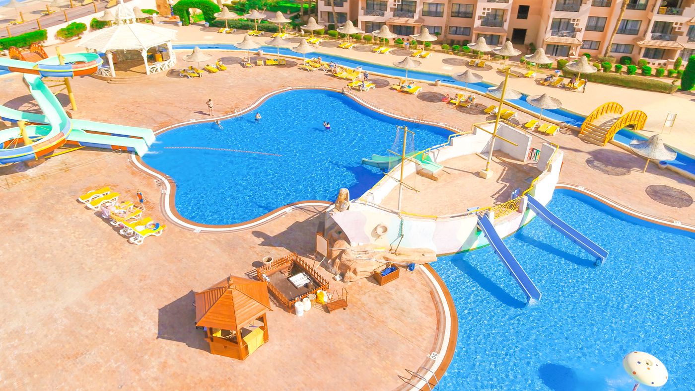 Parrotel Aqua Park Resort