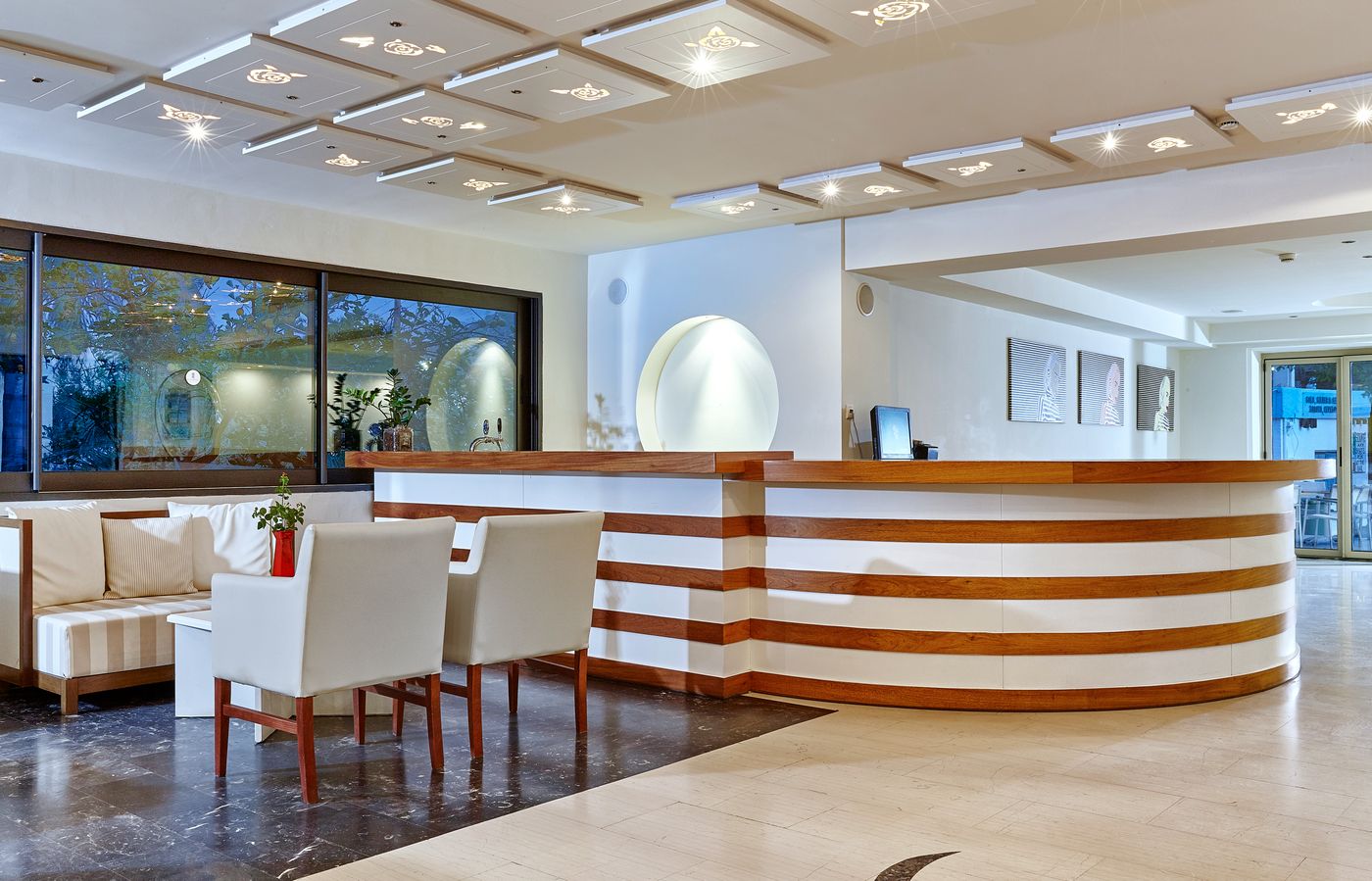 Zephyros Beach Boutique Hotel