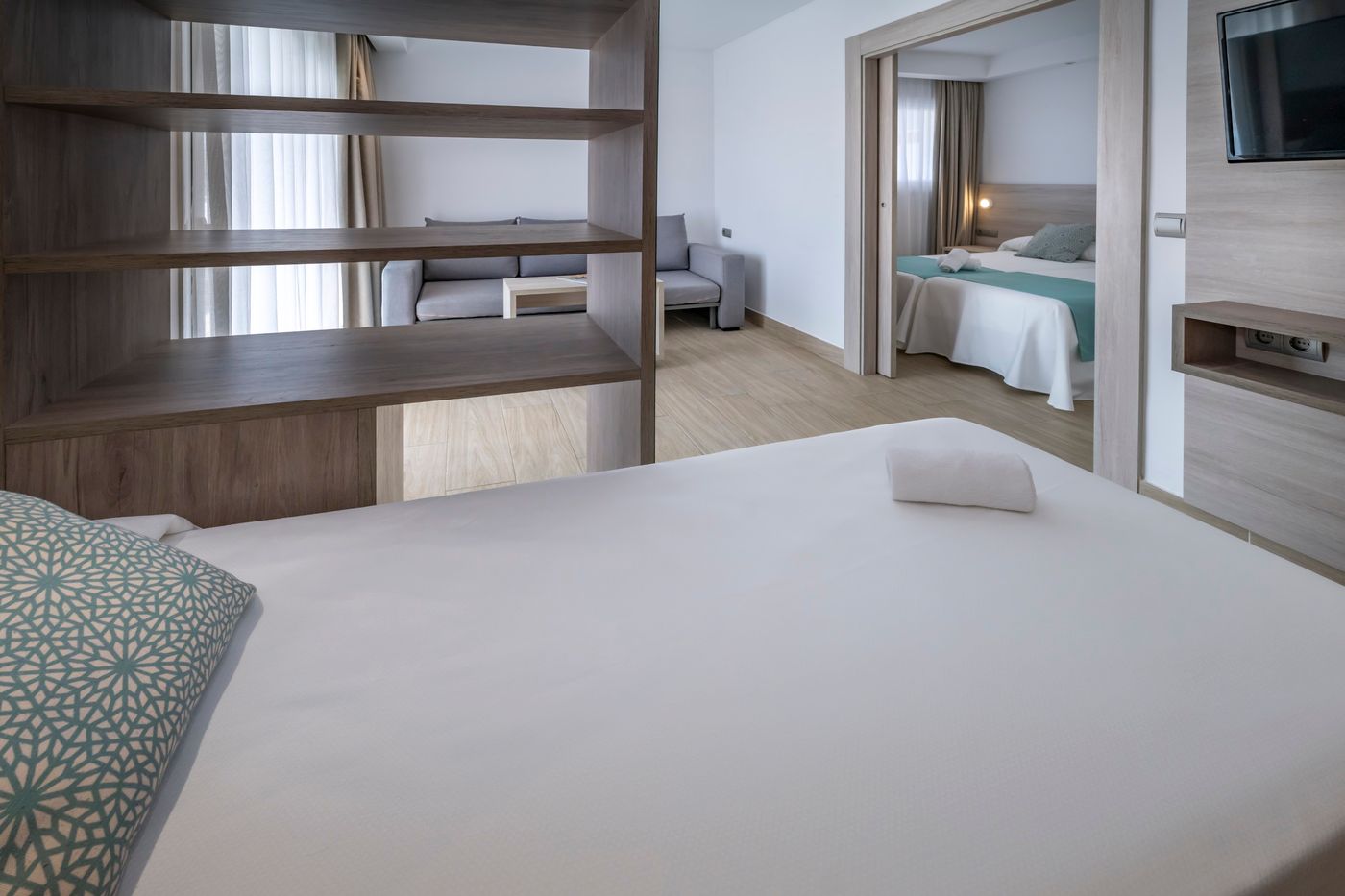 4R-Salou-Park-Resort-II-Room-17