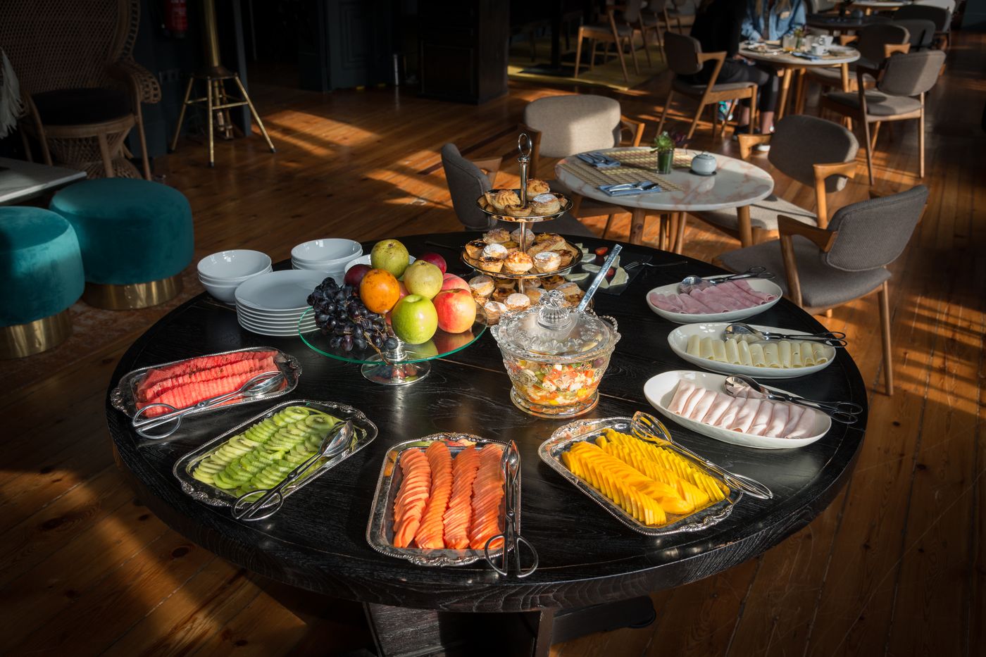 Le-Consulat-General-view-36