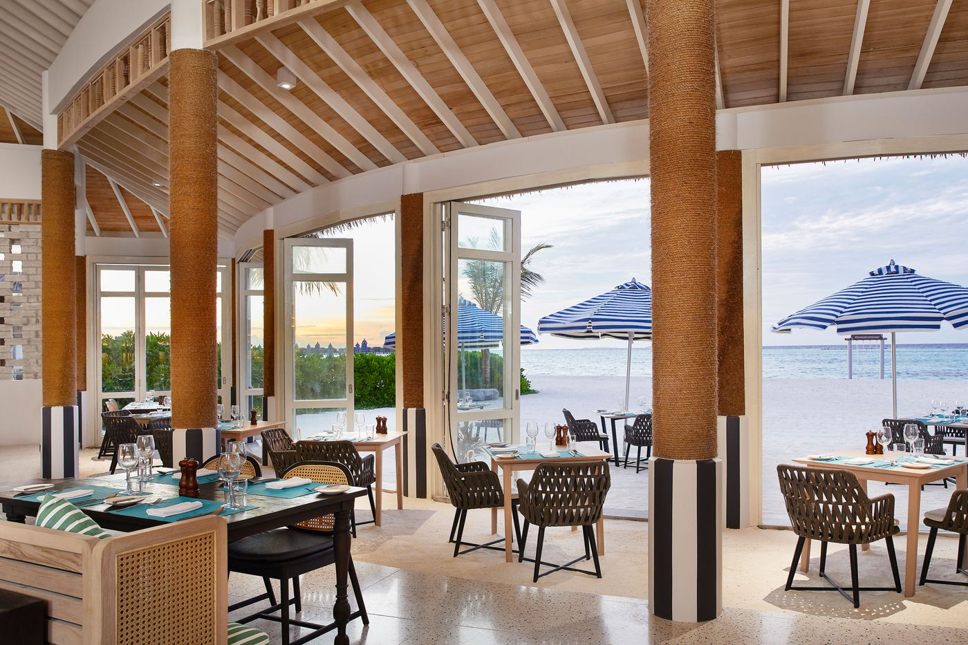 Le Meridien Maldives Resort & Spa