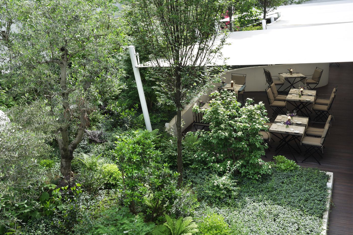 Magna-Pars---LHotel-a-Parfum-Restaurant-35