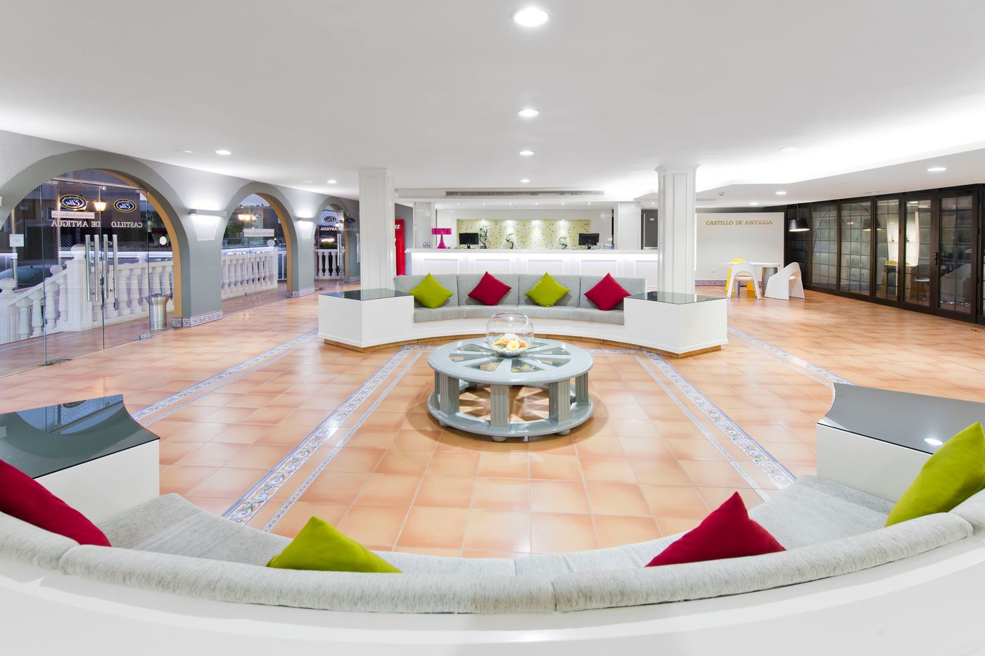 Elba Castillo San Jorge, Antigua