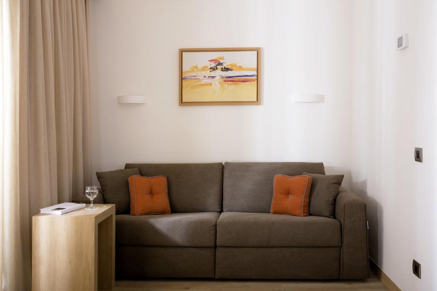 Golden-Age-of-Athens-Room-20