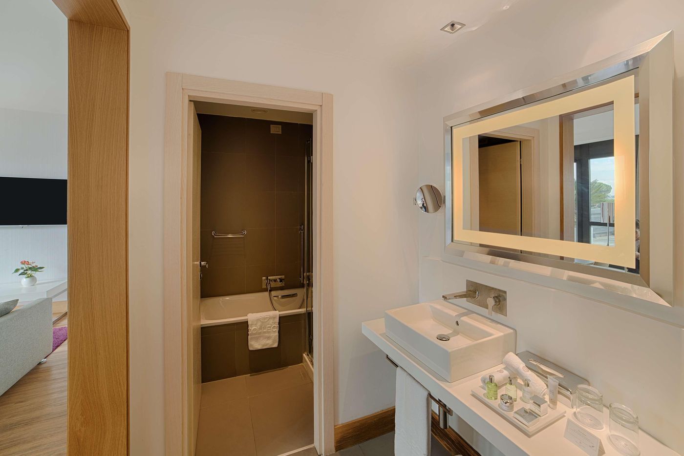 NH-Collection-Roma-Vittorio-Veneto-Room-65