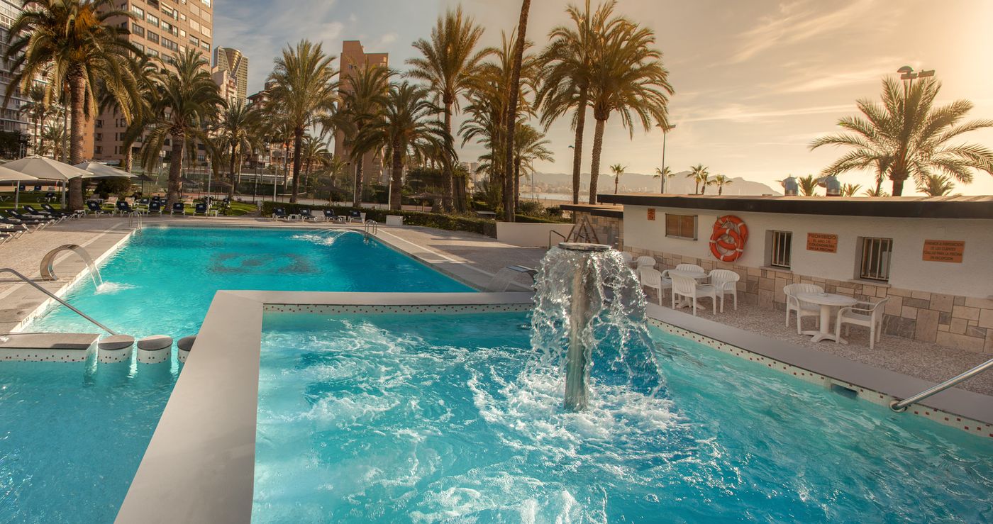 Gran-Hotel-Delfin-Pool-6