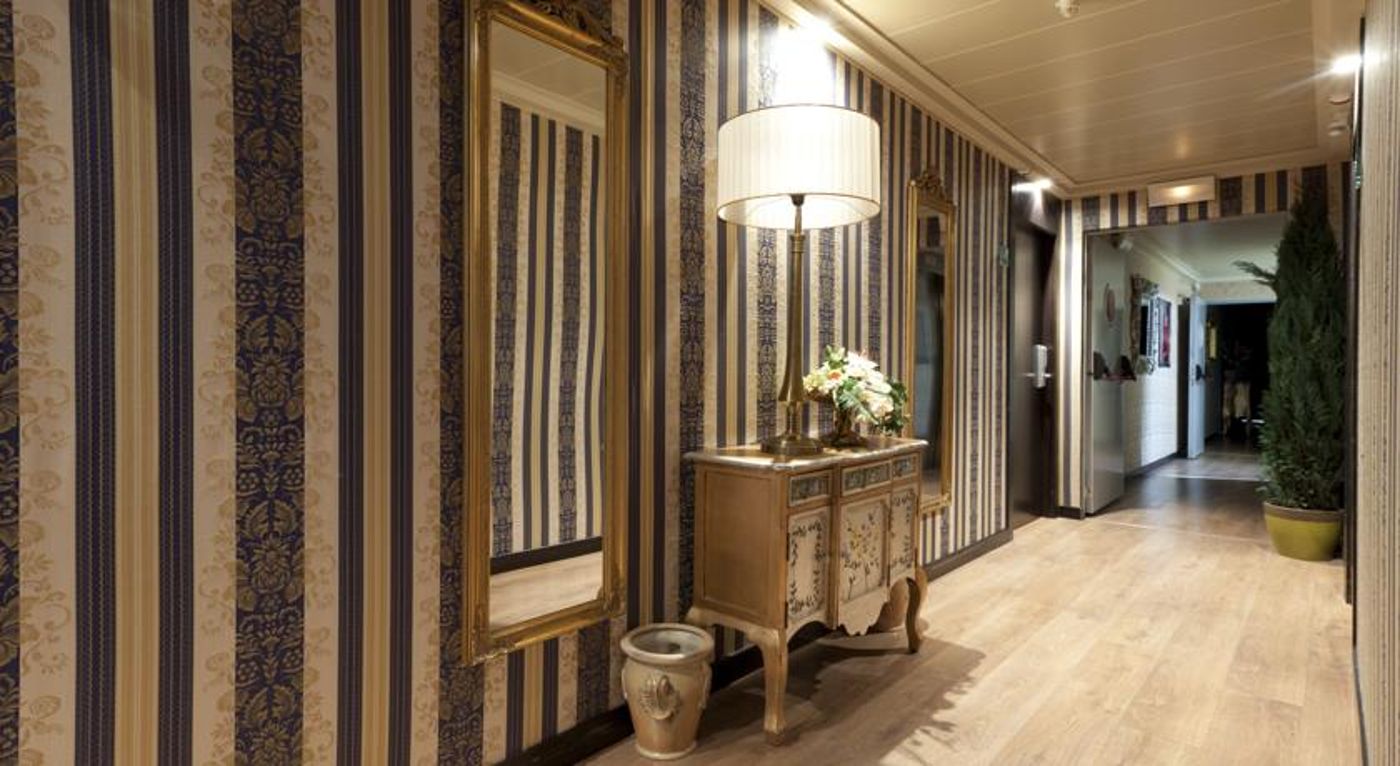 Centro Los Braseros-Spain-BURGOS-Lobby-5