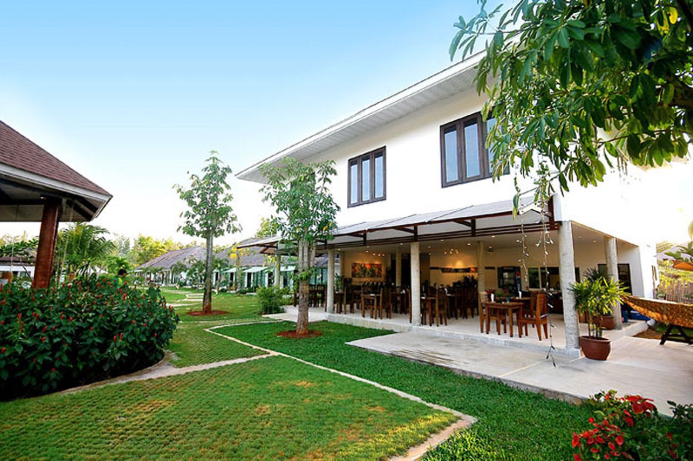 Krabi-Aquamarine-Resort-Restaurant-9