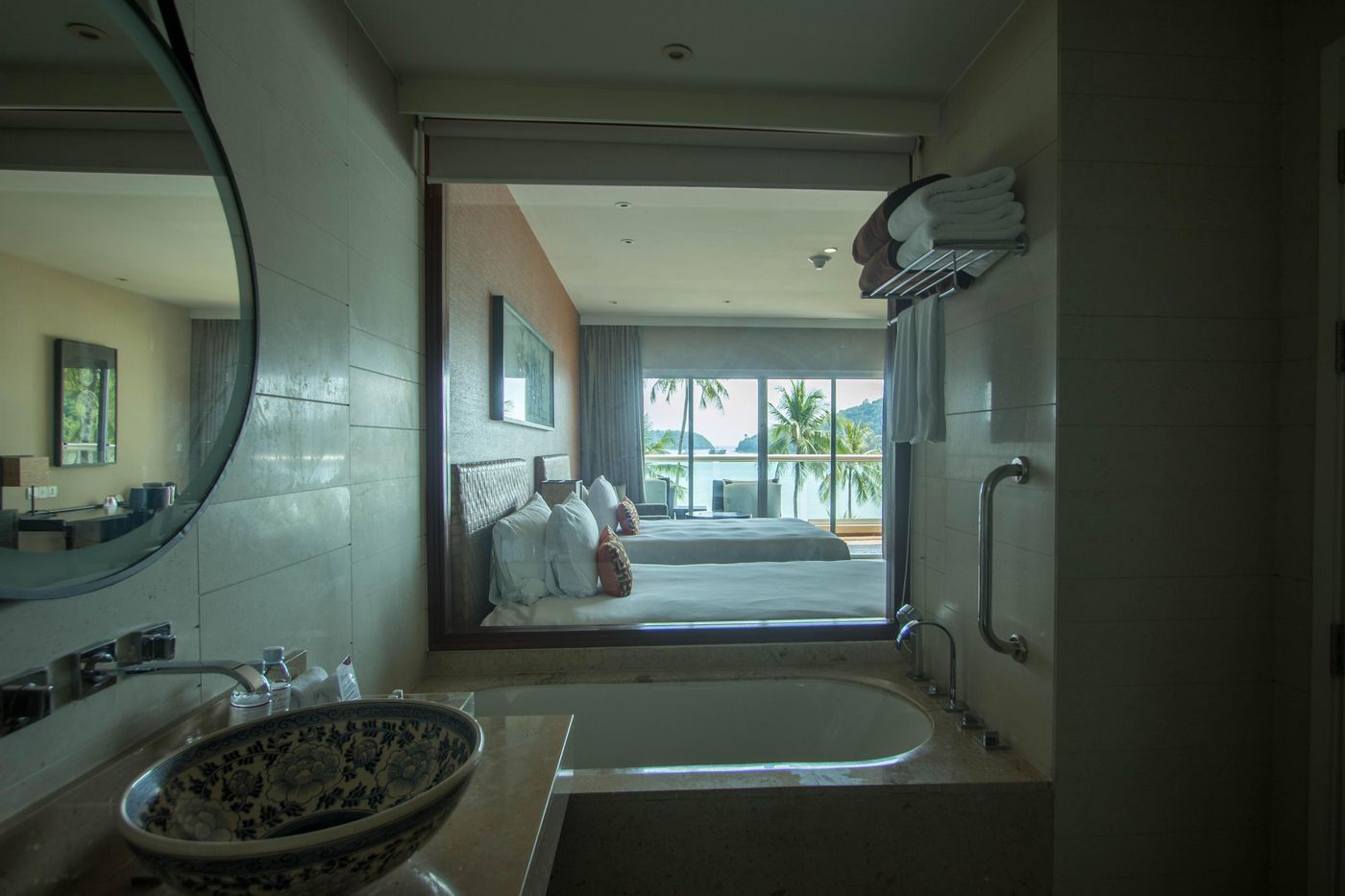 Crowne-Plaza-Phuket-Panwa-Beach-Room-54