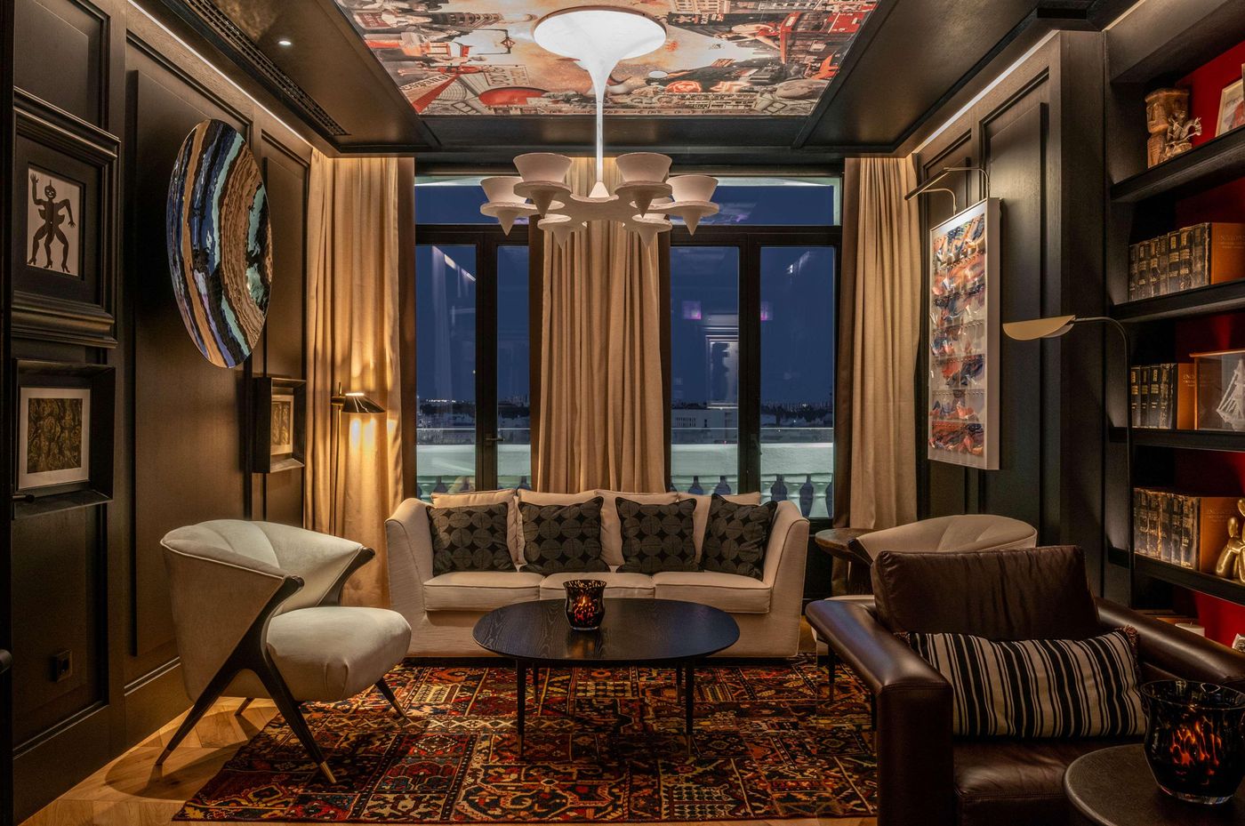 Hotel-Montera-Madrid--Curio-Collection-by-Hilton-Lobby-38