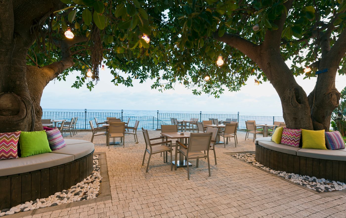 Floria-Beach-Hotel-Restaurant-7