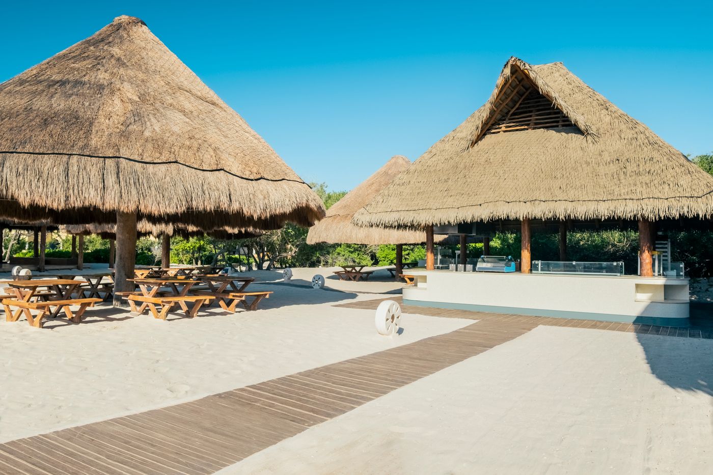 Iberostar-Waves-Paraiso-Beach-Restaurant-73