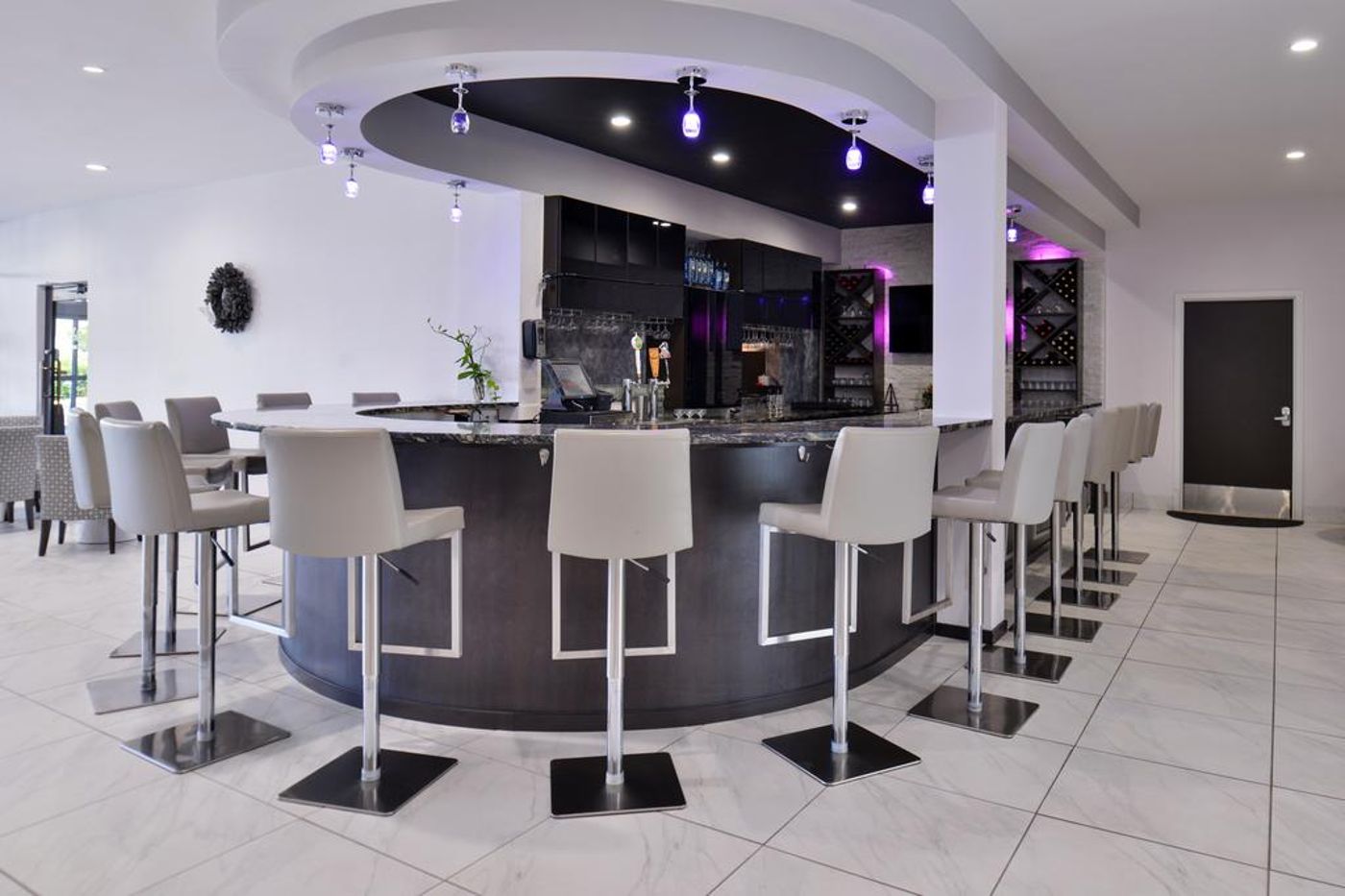 Clarion Inn and Suites Orlando Universal