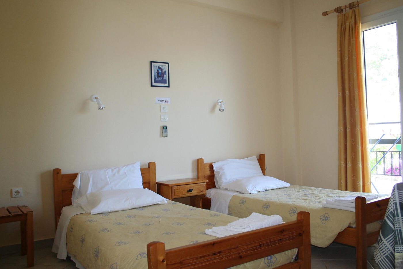 Imerolia-Studios-Room-3