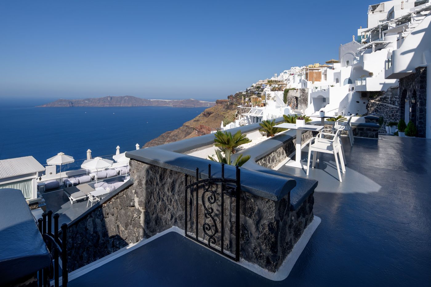 Pegasus-Suites---Spa-Terrace-60