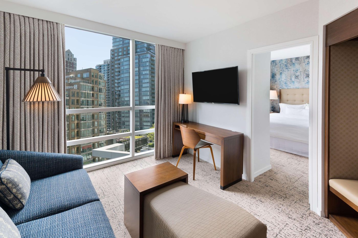 Hilton-Vancouver-Downtown-Room-14