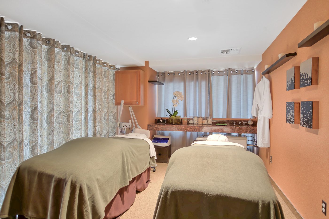 Omni-Los-Angeles-Hotel-at-California-Plaza-Sports-and-Entertainment-60