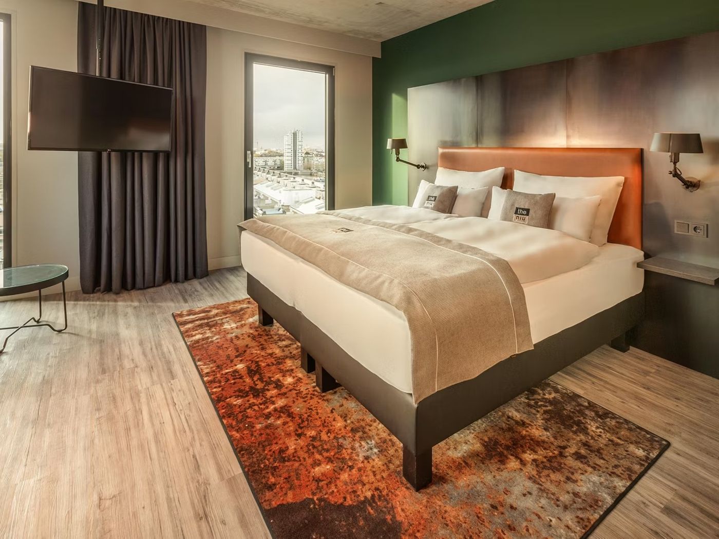 Holiday-Inn---the-niu--Fender-Amsterdam-Room-2