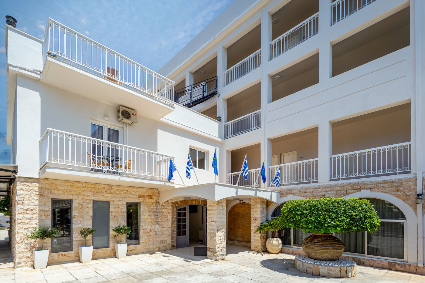 Oasis-Hotel-General-view-6